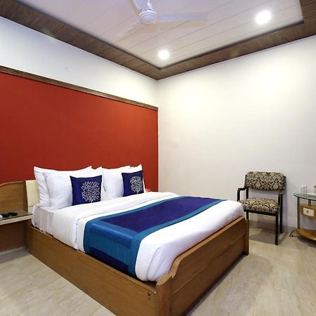 Capital O 9822 Hotel Seven Chandigarh Ngoại thất bức ảnh