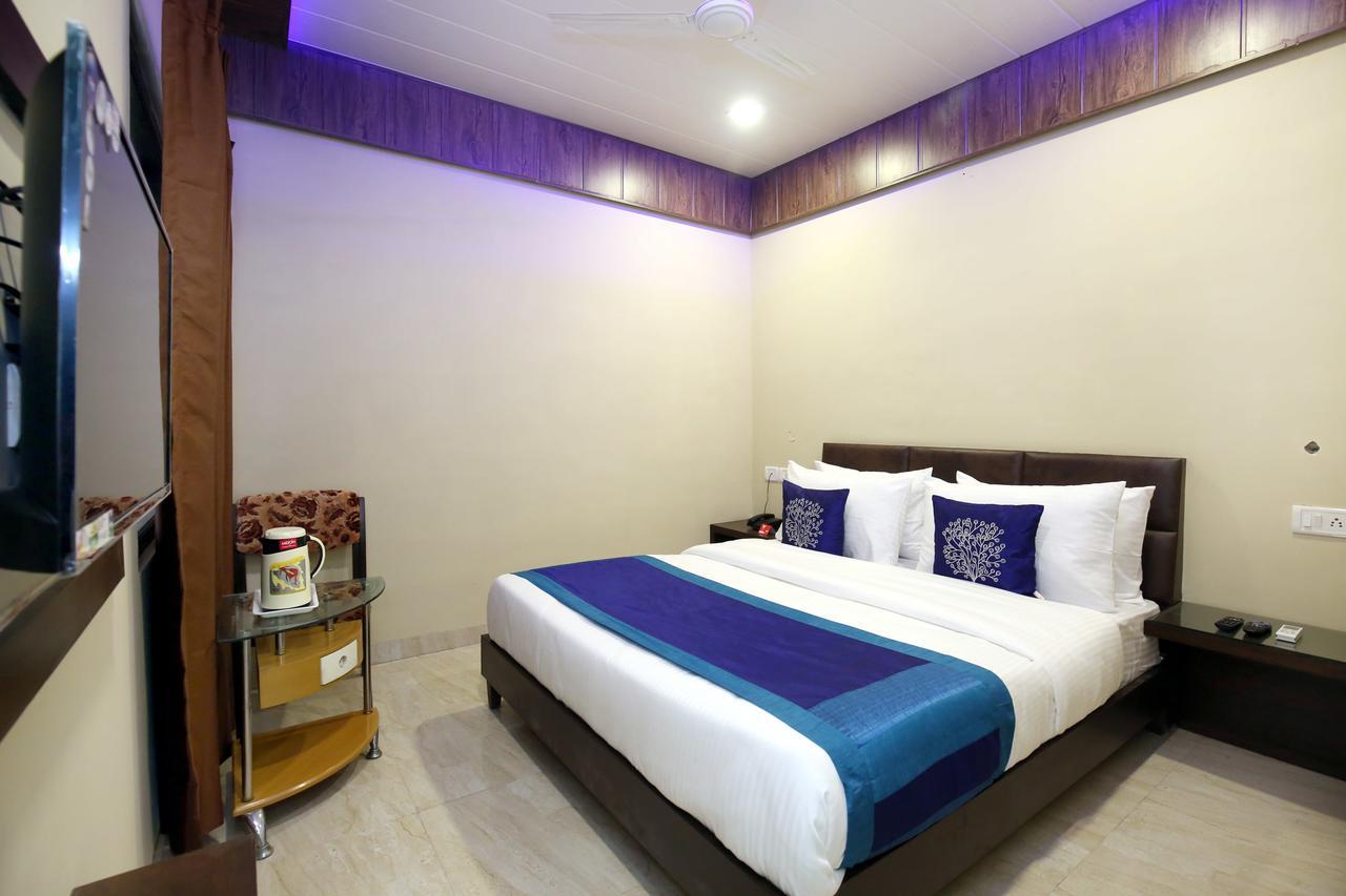 Capital O 9822 Hotel Seven Chandigarh Ngoại thất bức ảnh