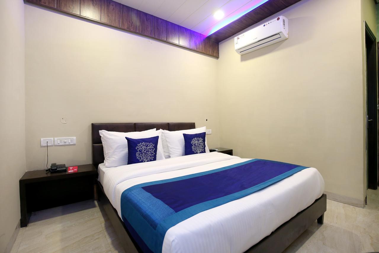 Capital O 9822 Hotel Seven Chandigarh Ngoại thất bức ảnh