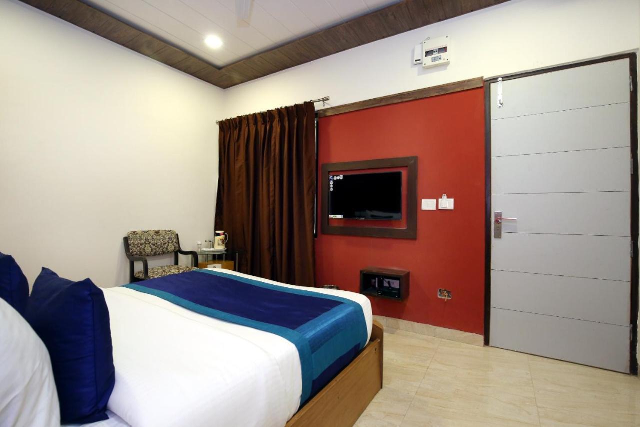 Capital O 9822 Hotel Seven Chandigarh Ngoại thất bức ảnh